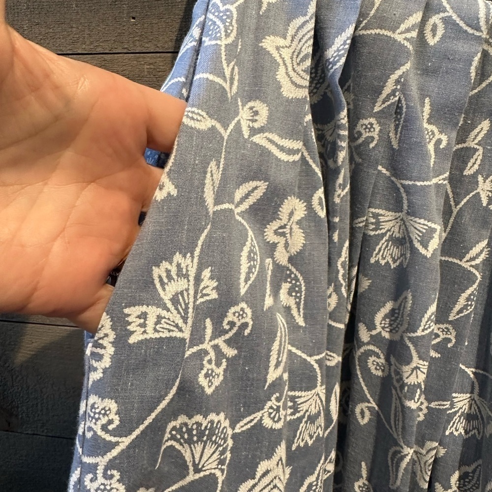 Vintage handmade tea length midi skirt. Denim blue and floral color way a-line - Picture 3 of 5
